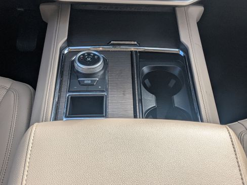 Certified 2024 Ford Expedition Max Limited image 18