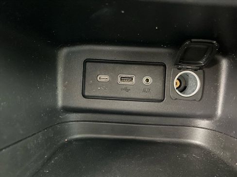 Used 2020 Chevrolet Equinox LT image 9