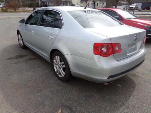 Used 2007 Volkswagen Jetta Wolfsburg Edition image 7