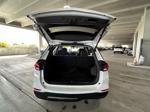 Used 2022 Chevrolet Equinox LT image 40