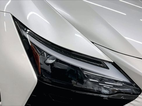 Used 2023 Lexus RZ 450e Premium w/ Technology Package image 27