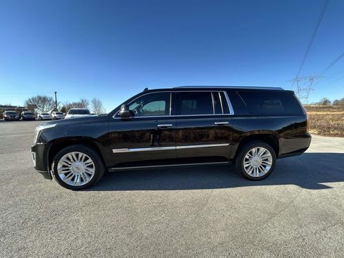 Used 2017 Cadillac Escalade ESV Platinum image 6