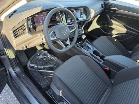 Used 2023 Volkswagen Jetta S image 32