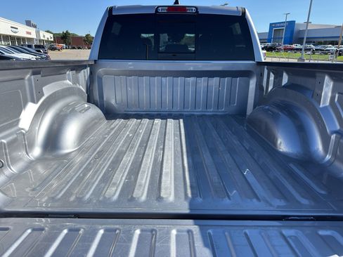 Used 2023 RAM 1500 Laramie AWD/4WD image 8