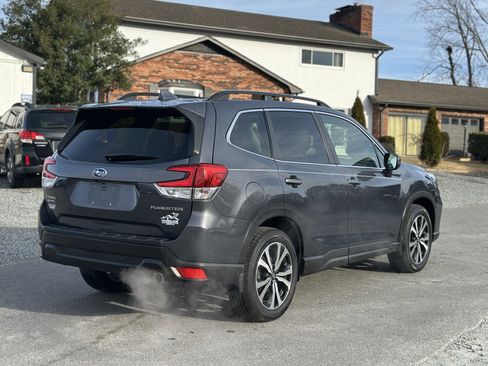 Used 2020 Subaru Forester Limited image 3