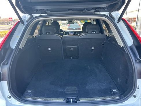 Certified 2025 Volvo XC60 B5 Plus image 11
