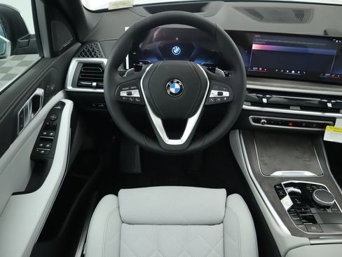 Certified 2026 BMW X5 sDrive40i RWD image 11