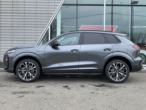 New 2026 Audi Q3 quattro 2.0T image 2