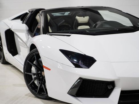 Used 2014 Lamborghini Aventador LP 700-4 image 26