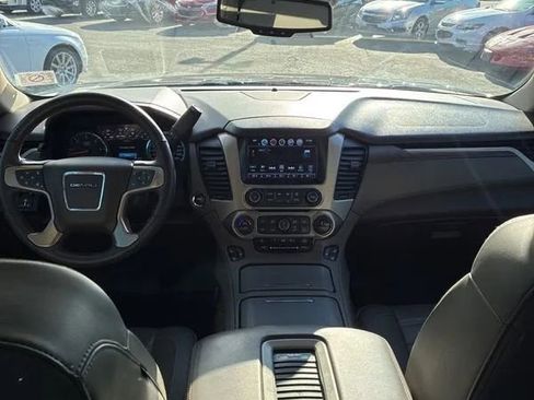 Used 2018 GMC Yukon Denali w/ Denali Ultimate Package image 17