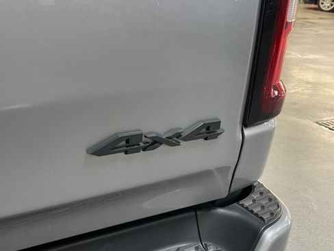 Used 2025 RAM 1500 Big Horn AWD/4WD image 8
