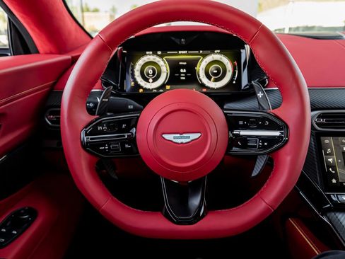 Used 2026 Aston Martin V8 Vantage Coupe image 12