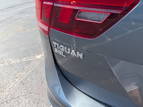 Used 2020 Volkswagen Tiguan SEL Premium R-Line AWD/4WD image 16