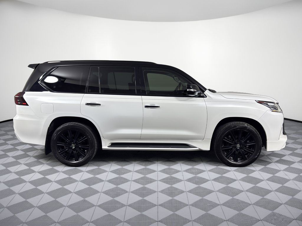 Used 2018 Lexus LX 570 4WD w/ Luxury Package image 8