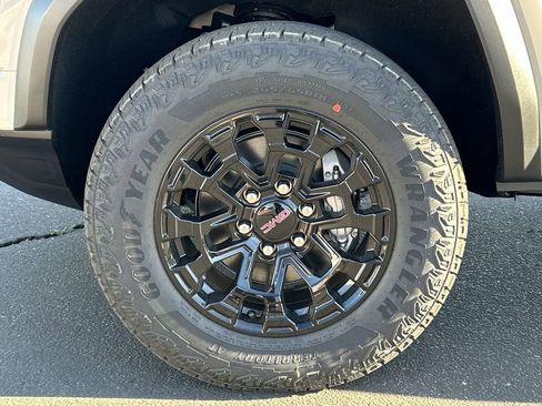 New 2026 GMC Canyon Elevation w/ Convenience Package AWD/4WD image 32