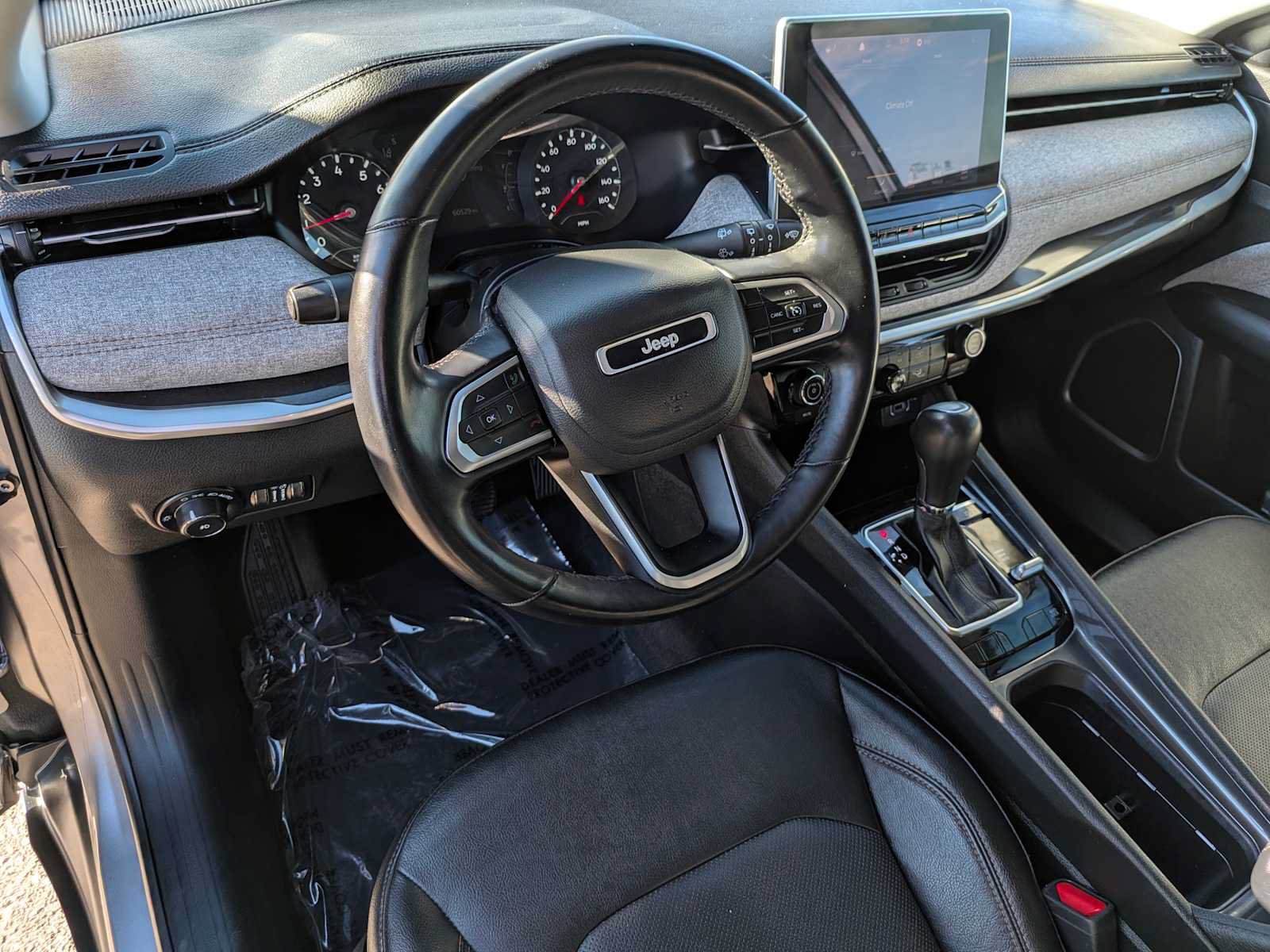 Used 2022 Jeep Compass Latitude AWD/4WD image 2