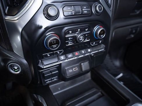 Used 2022 Chevrolet Silverado 3500 LT w/ Convenience Package image 18