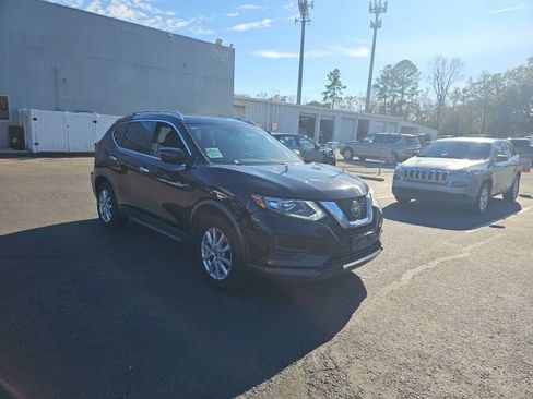 Used 2019 Nissan Rogue SV image 4