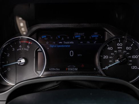 Used 2021 Ford F350 Platinum AWD/4WD image 18