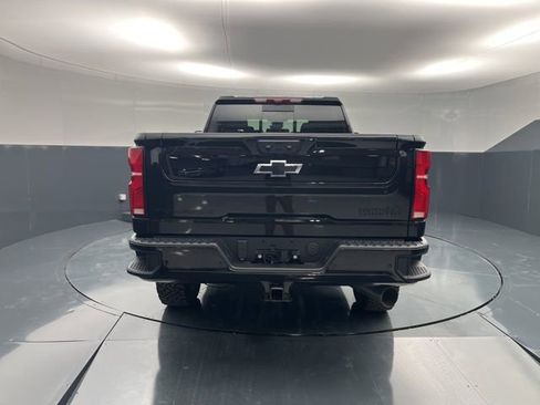 New 2026 Chevrolet Silverado 2500 High Country w/ High Country Premium Package AWD/4WD image 8