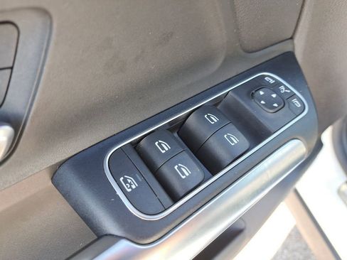 Used 2021 Mercedes-Benz GLA 250 GLA 250 image 15