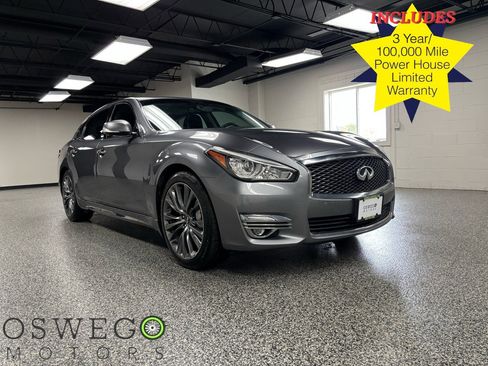 Used 2018 INFINITI Q70 L 3.7 image 1