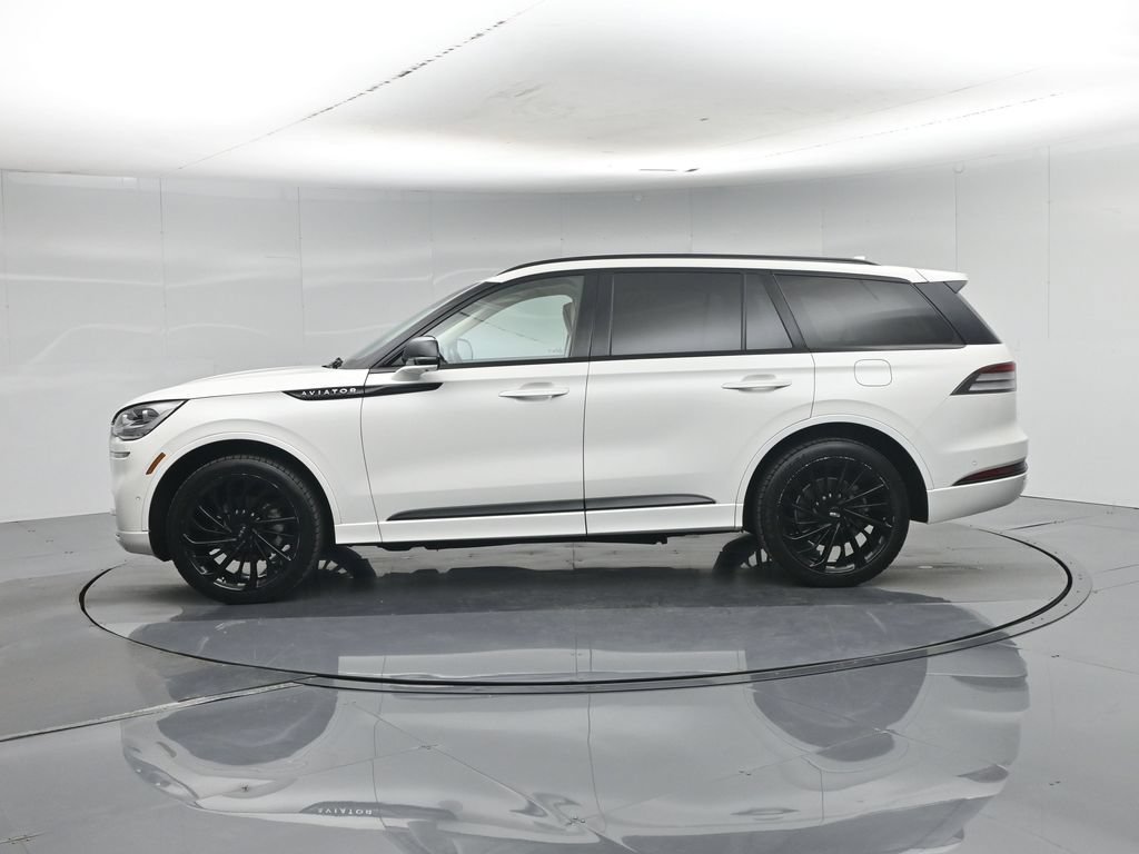 Used 2023 Lincoln Aviator Black Label w/ Jet Package AWD/4WD image 35