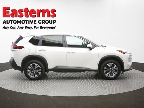 Used 2023 Nissan Rogue SV AWD/4WD image 44