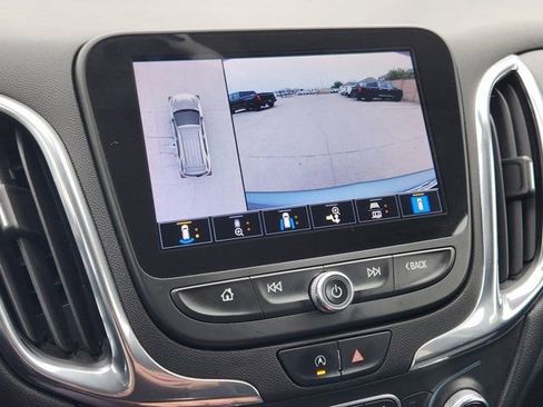 Used 2023 Chevrolet Equinox LT image 6