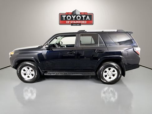 Certified 2019 Toyota 4Runner SR5 Premium image 4