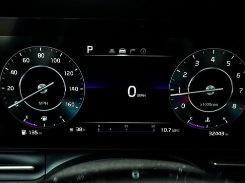 Used 2023 Kia Carnival SX image 26