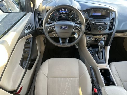 Used 2017 Ford Focus SE image 17