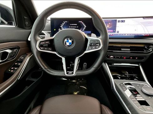 Used 2025 BMW 330i Sedan w/ M Sport Package image 7