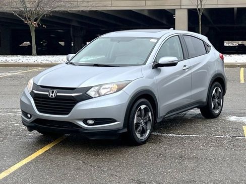 Certified 2018 Honda HR-V EX image 3