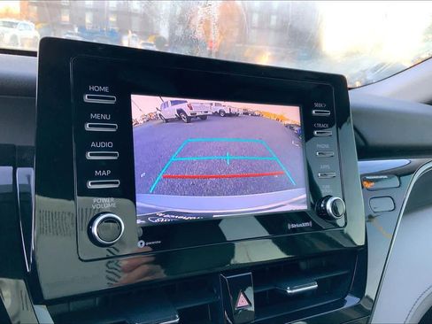 Used 2023 Toyota Camry SE image 28