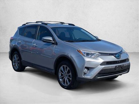 Used 2017 Toyota RAV4 Limited image 3