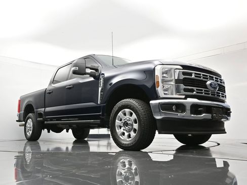 Certified 2024 Ford F250 XLT w/ FX4 Off-Road Package image 37