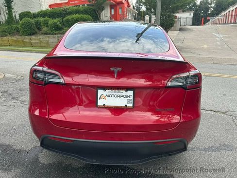 Used 2022 Tesla Model Y Performance AWD/4WD image 9