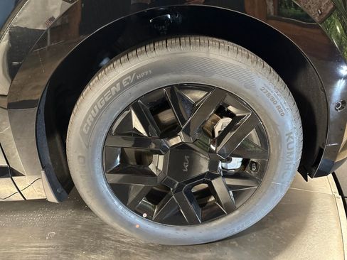 New 2026 Kia EV9 Land image 9