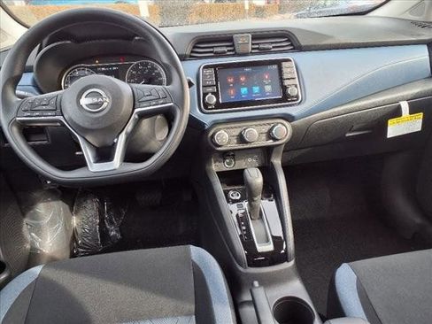 New 2025 Nissan Versa SV w/ Trunk Package image 9