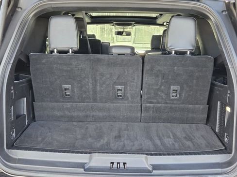 Used 2018 Ford Expedition Limited w/ Equipment Group 302A image 10