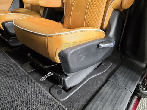 Used 2023 Chrysler Pacifica Pinnacle image 17