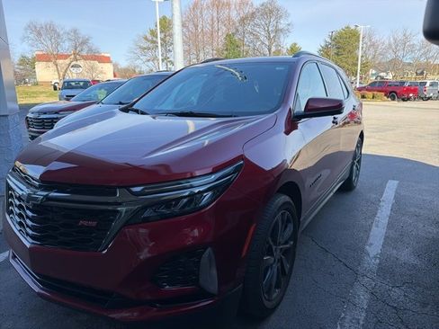 Used 2023 Chevrolet Equinox RS image 1