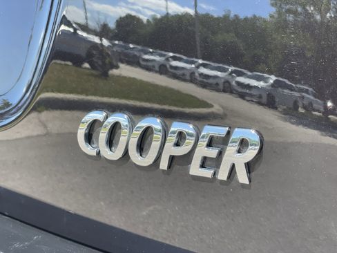 Used 2020 MINI Cooper 2-Door Hardtop image 24