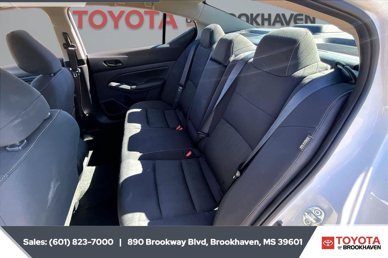 Used 2025 Nissan Altima 2.5 SV FWD image 19