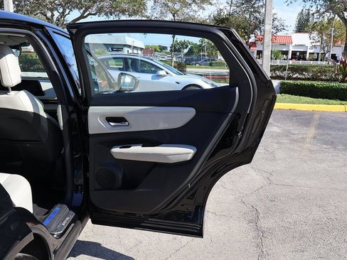 Used 2024 Nissan Ariya AWD image 26