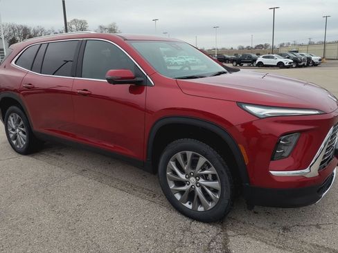 New 2026 Buick Enclave Preferred w/ Super Cruise Package image 2