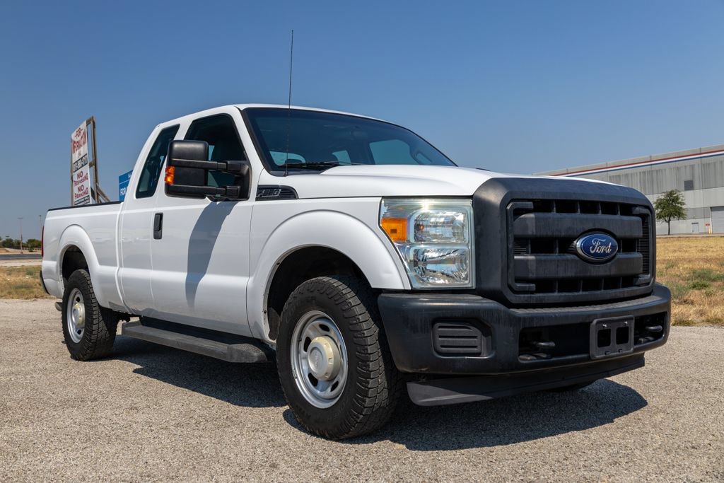 Used 2015 Ford F250 XL w/ Power Equipment Group RWD image 1