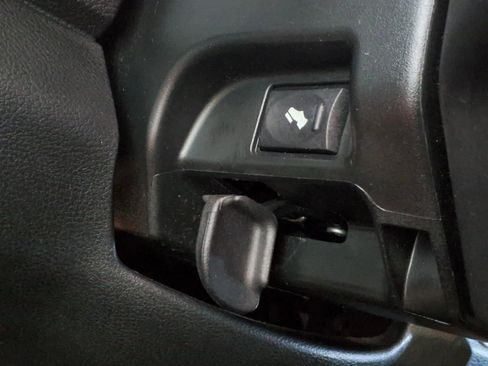 Used 2018 RAM 1500 Laramie image 20