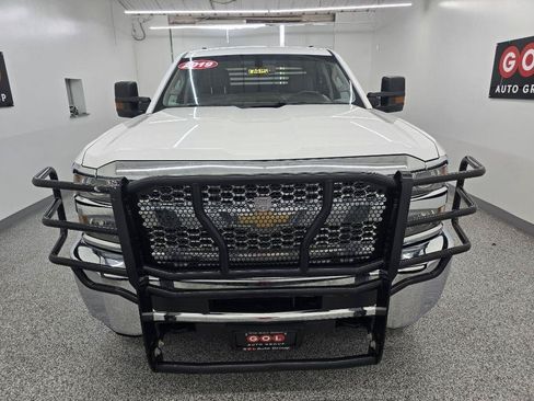Used 2019 Chevrolet Silverado 2500 W/T w/ WT Convenience Package RWD image 2
